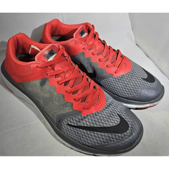 Nike Men's FS Lite Run 3 Grey/Red/White Running Sneaker Size 11 W/ Flaw See Pic - Picture 4 of 14